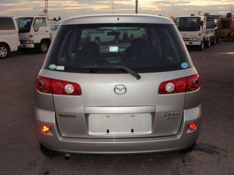 2005 Mazda Demio Pictures