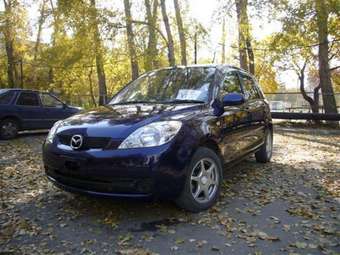 2005 Mazda Demio Pictures