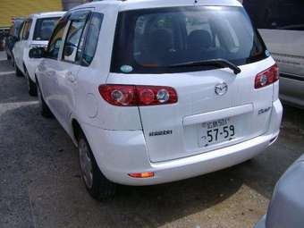 2005 Mazda Demio Images