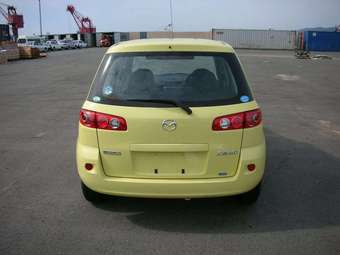 2005 Mazda Demio Pictures