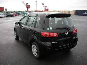 2005 Mazda Demio Photos