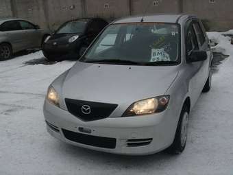 2005 Mazda Demio Photos