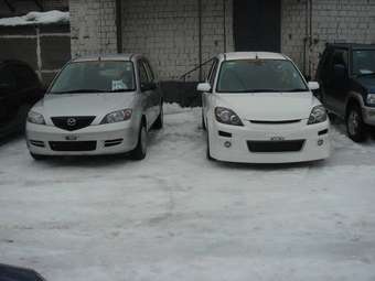 2005 Mazda Demio Pictures