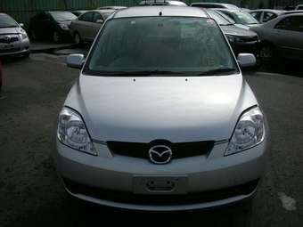 2005 Mazda Demio Photos