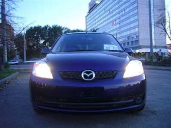 2005 Mazda Demio Pics