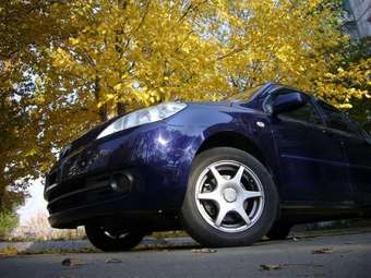 2005 Mazda Demio Pictures