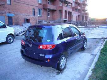 2005 Mazda Demio Pictures