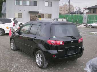 2005 Mazda Demio Pics