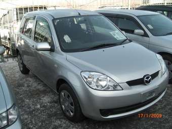 2005 Mazda Demio Photos