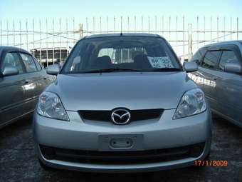 2005 Mazda Demio Pics