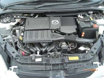 2005 Mazda Demio Images