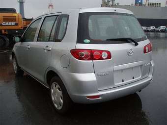 2005 Mazda Demio Pictures