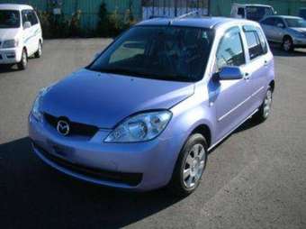 2005 Mazda Demio Pictures