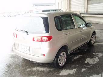 2005 Mazda Demio Photos