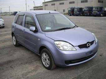 2005 Mazda Demio Pics