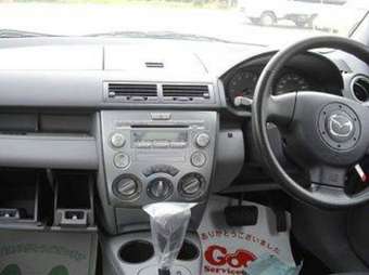 2005 Mazda Demio Pictures
