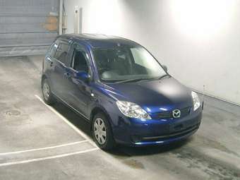 2005 Mazda Demio Pics