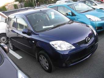2005 Mazda Demio Pictures