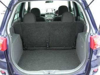 2005 Mazda Demio Photos