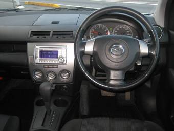 2005 Mazda Demio Wallpapers