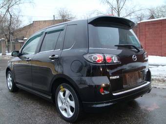 2005 Mazda Demio Photos