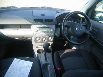 2005 Mazda Demio Pictures