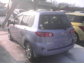 2005 Mazda Demio Photos