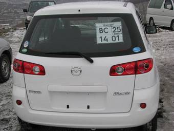 2005 Mazda Demio Pictures
