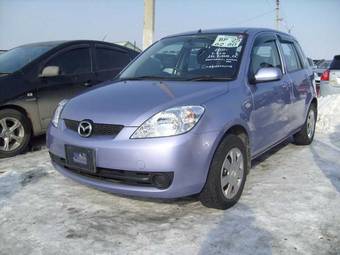 2005 Mazda Demio Pictures