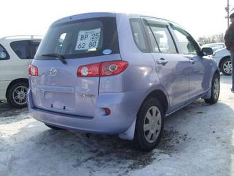 2005 Mazda Demio Pictures