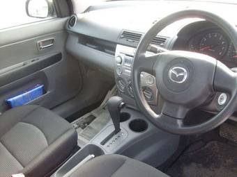 2005 Mazda Demio Pictures