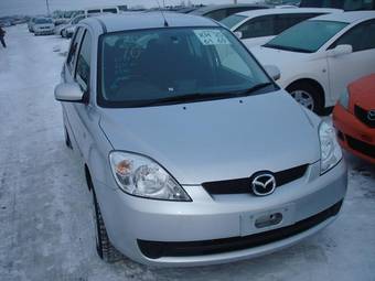 2005 Mazda Demio Pictures