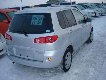 2005 Mazda Demio Photos