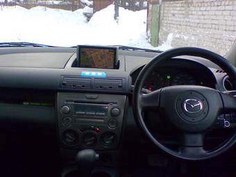 2005 Mazda Demio Photos