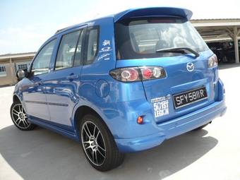 2005 Mazda Demio Pictures