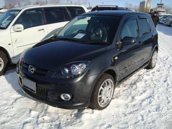 2005 Mazda Demio Pictures