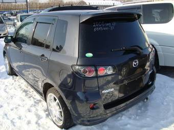 2005 Mazda Demio Photos
