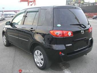2005 Mazda Demio Photos