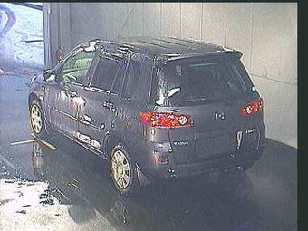 2005 Mazda Demio Photos