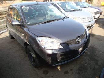 2005 Mazda Demio Pictures