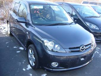 2005 Mazda Demio Images