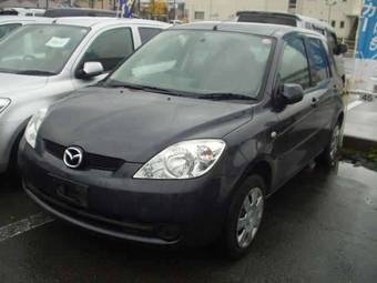 2005 Mazda Demio Pictures