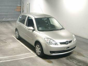 2005 Mazda Demio Pictures