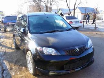 2005 Mazda Demio Photos