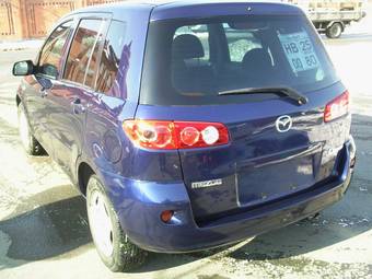 2005 Mazda Demio Photos