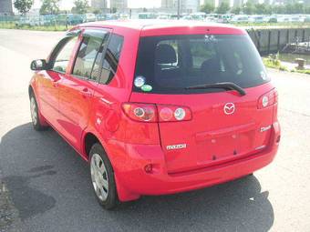 2005 Mazda Demio Wallpapers