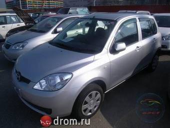 2005 Mazda Demio Photos