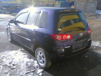 2005 Mazda Demio Photos