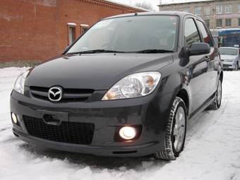 2005 Mazda Demio Pics