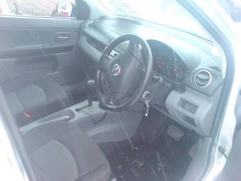 2005 Mazda Demio Pictures